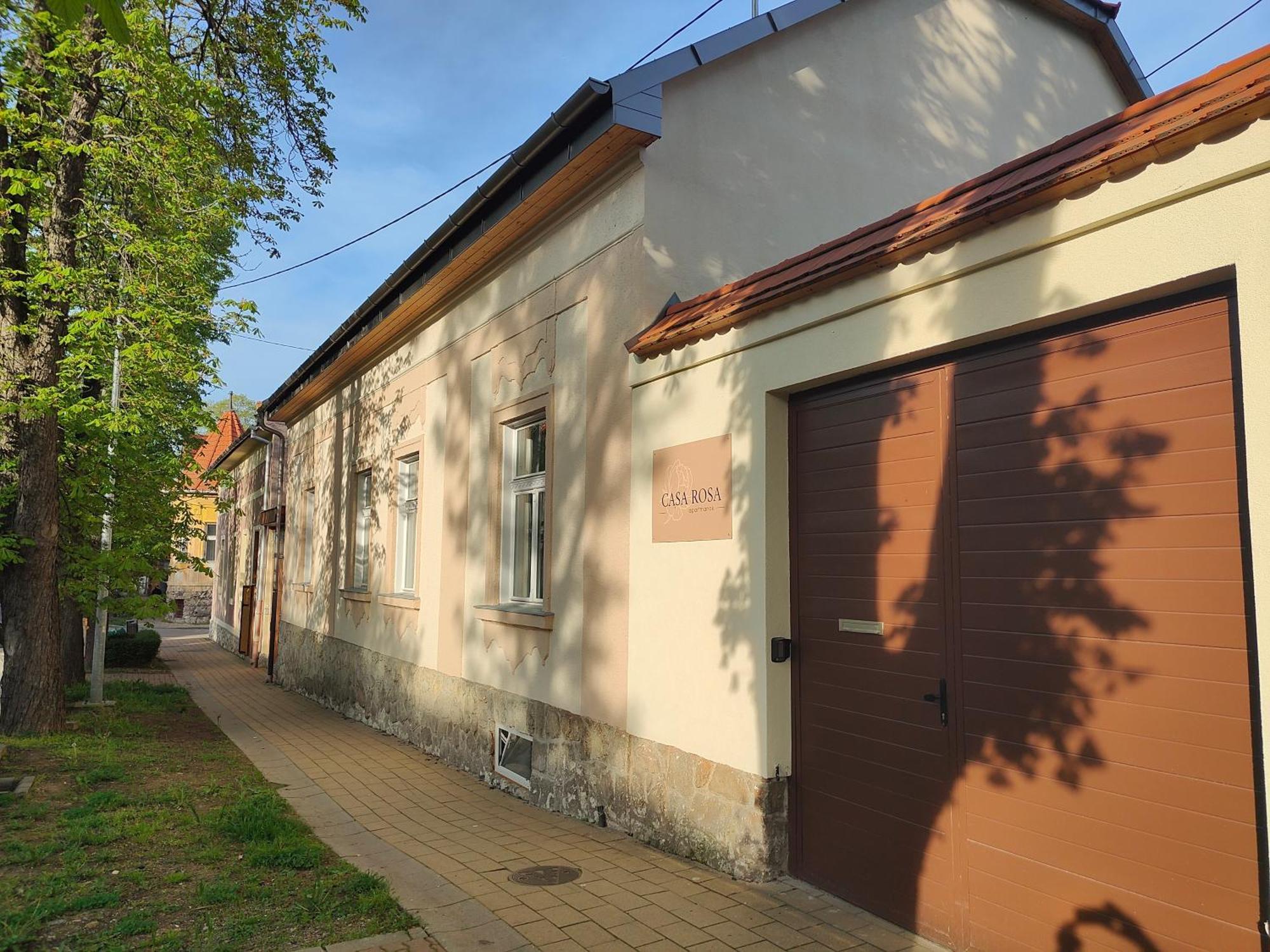 Casa Rosa Apartmanok เอ็กเกอร์ ภายนอก รูปภาพ